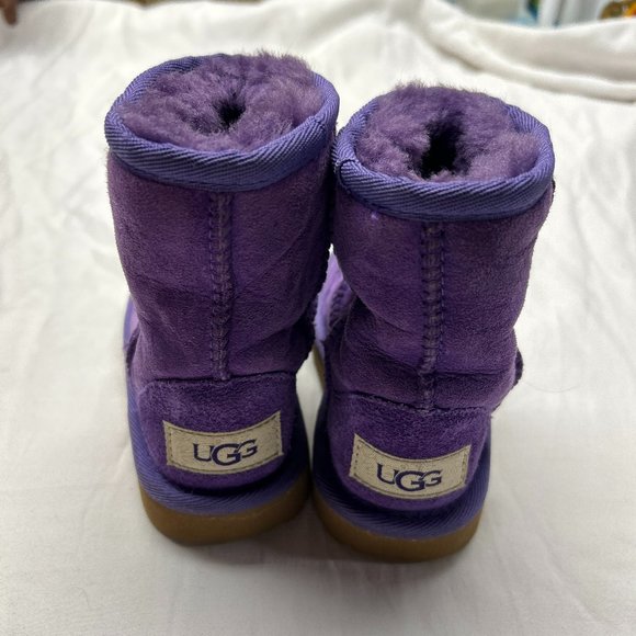 Uggs Boots Kids Size 7 & 8 - Picture 1 of 2